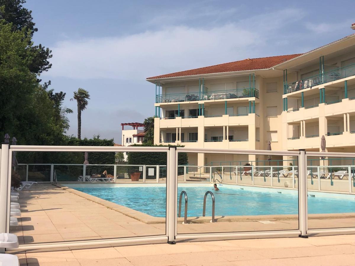 Studio Au Calme Avec Piscine, Face Golf, Parking Gratuit, Tout A Pied A 10Mn Centre Ville Ciboure Zewnętrze zdjęcie
